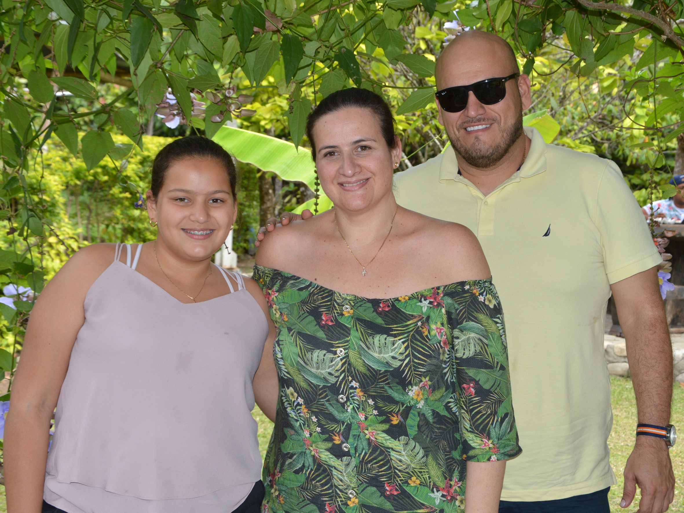María Paula Cuenca, María Victoria Hernández, Sheiber Cuenca.